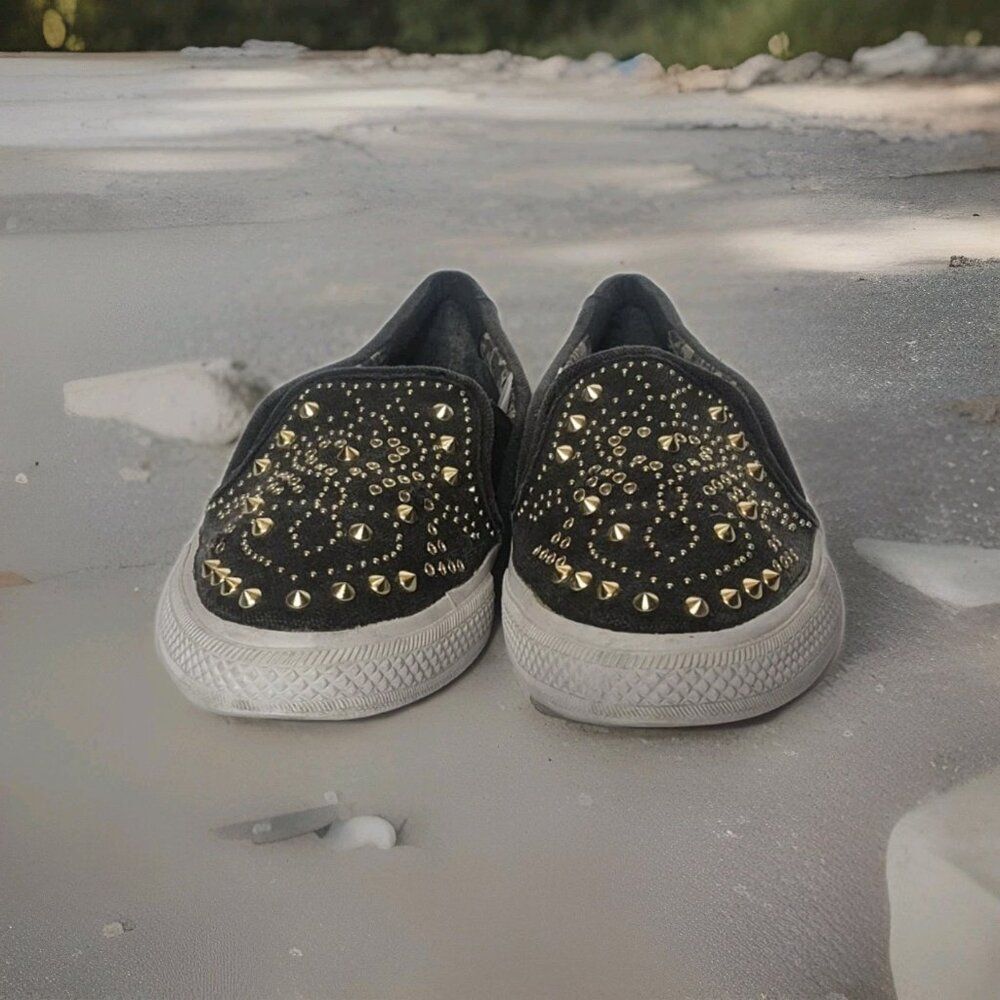 Betsey Johnson Aime Studded Canvas  Sneakers Shoes Women's Sz 8 - Picture 2 of 7